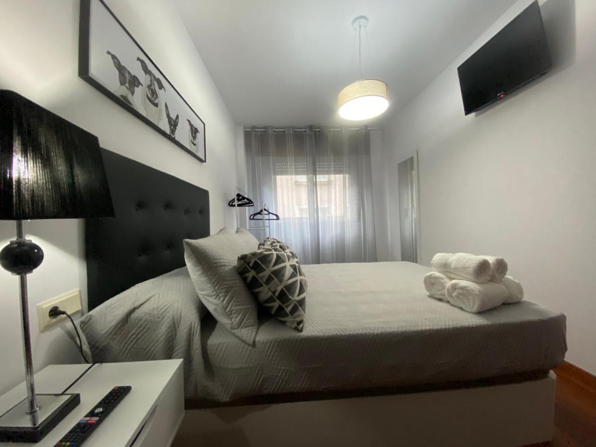 Lalin Centro Urbano, Comodo Y Funcional Kültér fotó